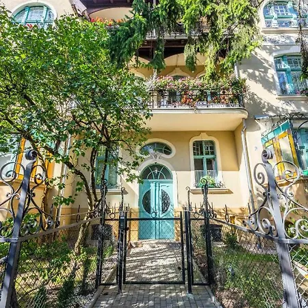 Victus Apartamenty, Rewa Lägenhet