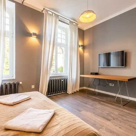 Komfortowy Apartament Victus Z 2 Sypialniami By Noclegi Renters דירה סופוט