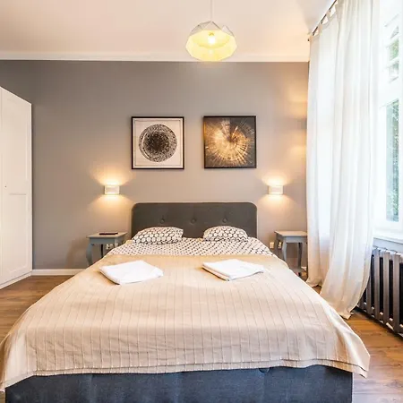 Komfortowy Apartament Victus Z 2 Sypialniami By Noclegi Renters דירה סופוט
