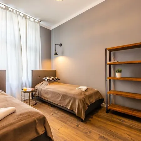 Komfortowy Apartament Victus Z 2 Sypialniami By Noclegi Renters דירה *